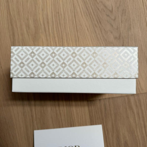 Dior Exclusive Empty 2024 Holiday Edition Couture Gift Box - Picture 4 of 6